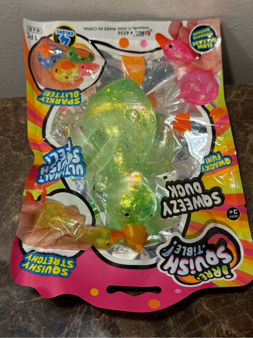 Irre-squish-tible Sqweezy Duck - Sparkly Green Kids Toy